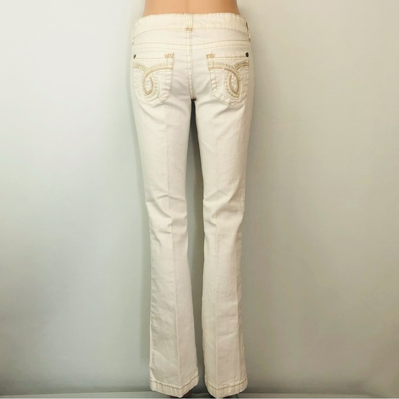 Truce White Denim Jeans - Picture 15 of 16
